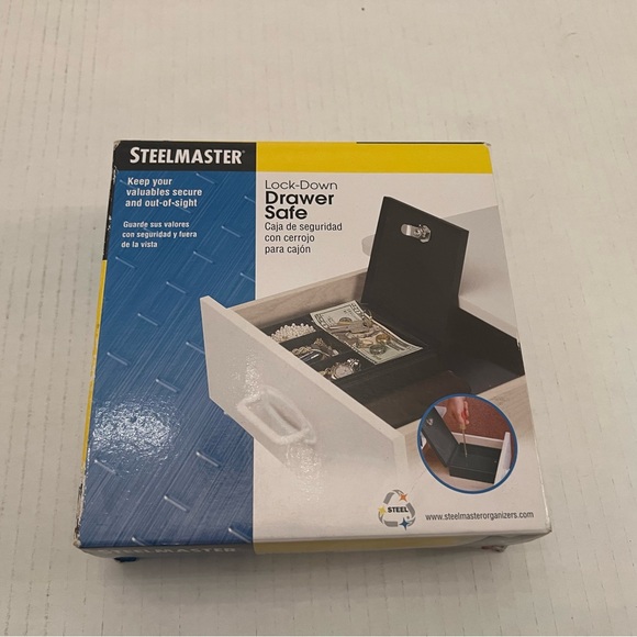 New in Box - MMF Steelmaster Drawer Safe - Picture 2 of 4